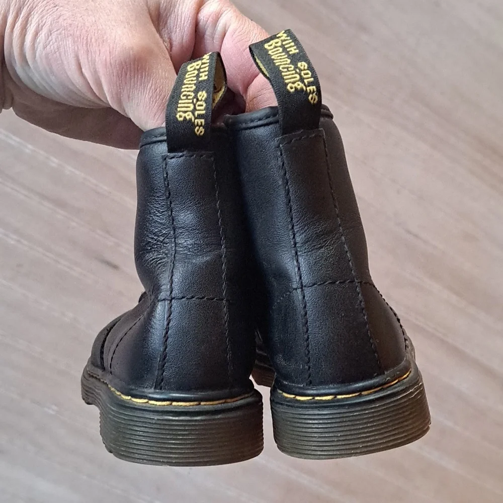 Dr. Martens 1460 T Blk Leather Lace-Up Side Zip Combat Boots Toddler Classic - Picture 6 of 10